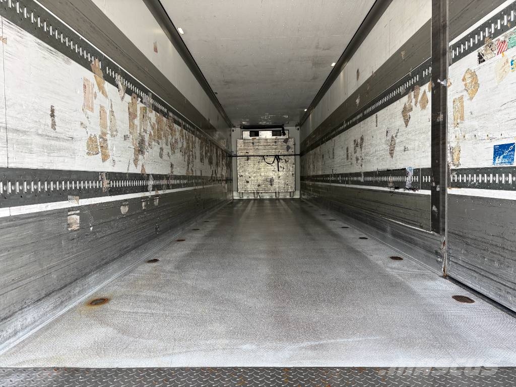 Schmitz Cargobull SKO 2-Temp FRC نصف مقطورات بدرجة حرارة قابلة للضبط