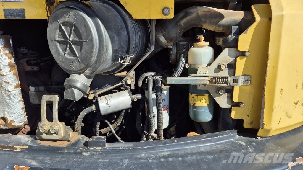 Yanmar SV 100-2 Средни екскаватори 7т - 12т