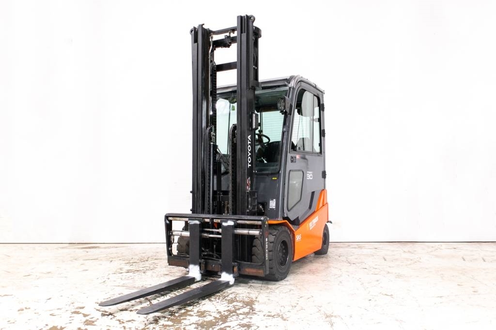 Toyota Traigo 8FBMKT30, 3-tons elmotvikt med låga timmar Ηλεκτρικά περονοφόρα ανυψωτικά κλαρκ