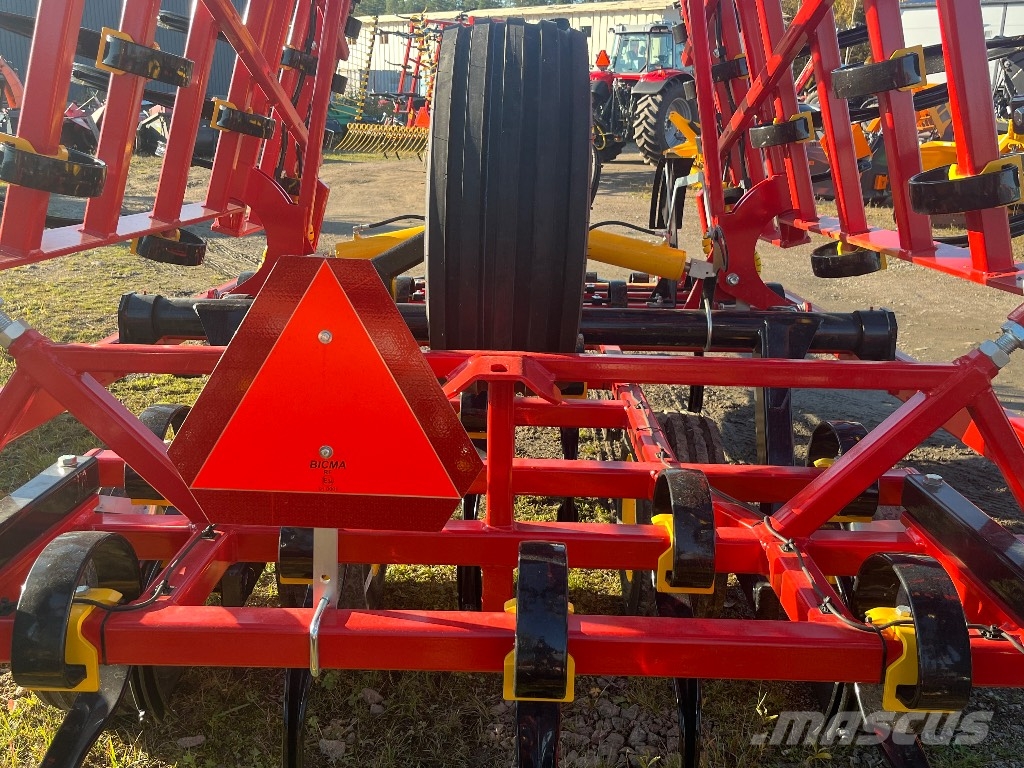 Potila Solver 700 Akėčios