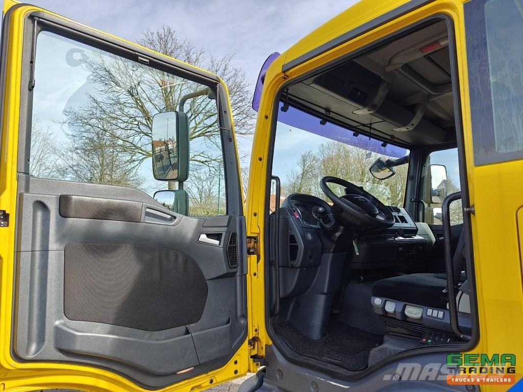 MAN TGM 15.250 4x2 Day Cab (6 seats) Euro5 - HIAB 122 Грузовые эвакуаторы