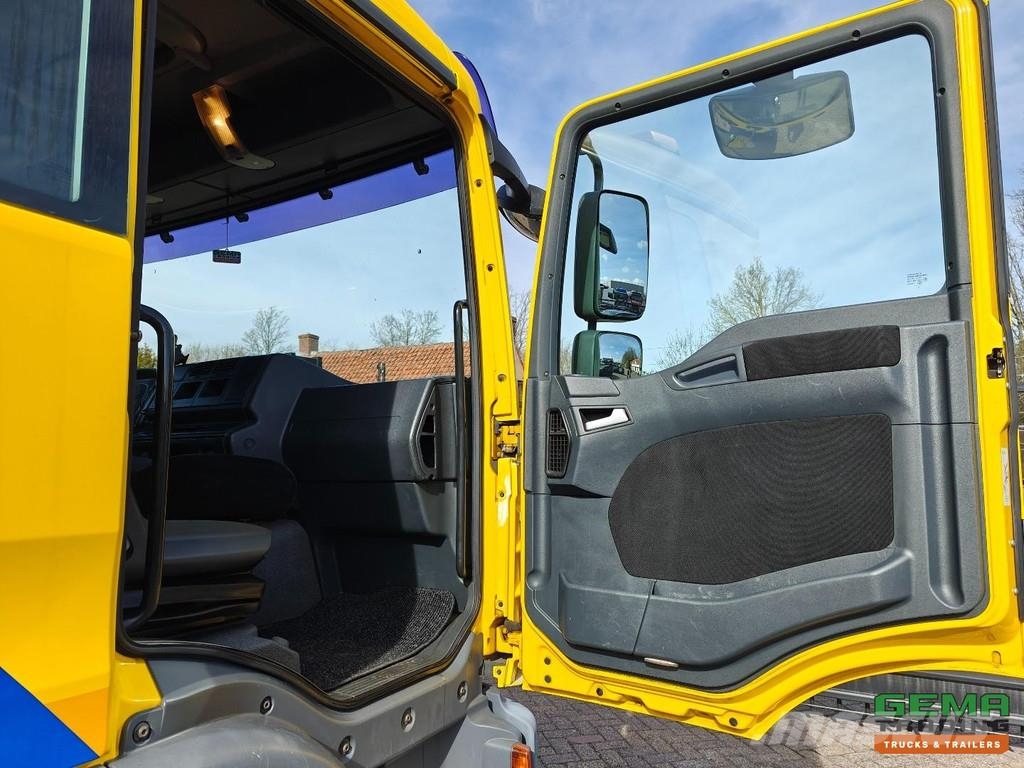 MAN TGM 15.250 4x2 Day Cab (6 seats) Euro5 - HIAB 122 レッカー車