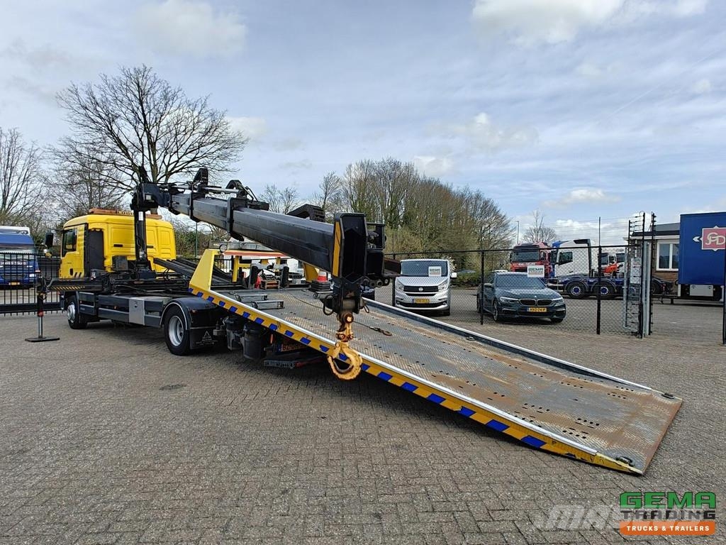 MAN TGM 15.250 4x2 Day Cab (6 seats) Euro5 - HIAB 122 Грузовые эвакуаторы