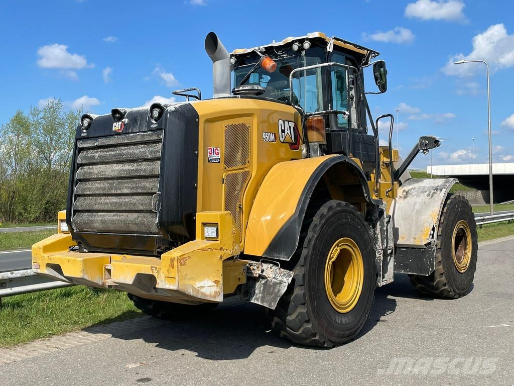 CAT 950M 轮式装载机