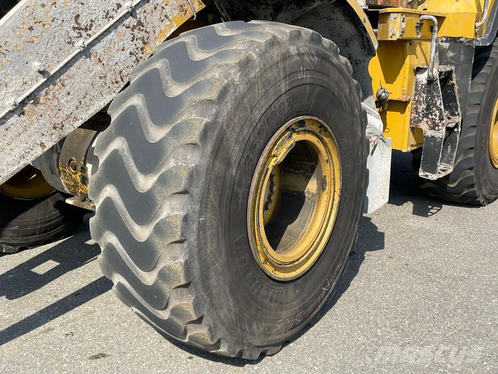 CAT 950M 轮式装载机