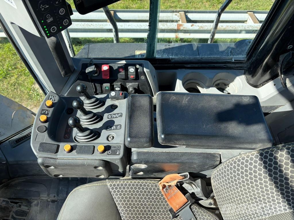 CAT 950M 轮式装载机
