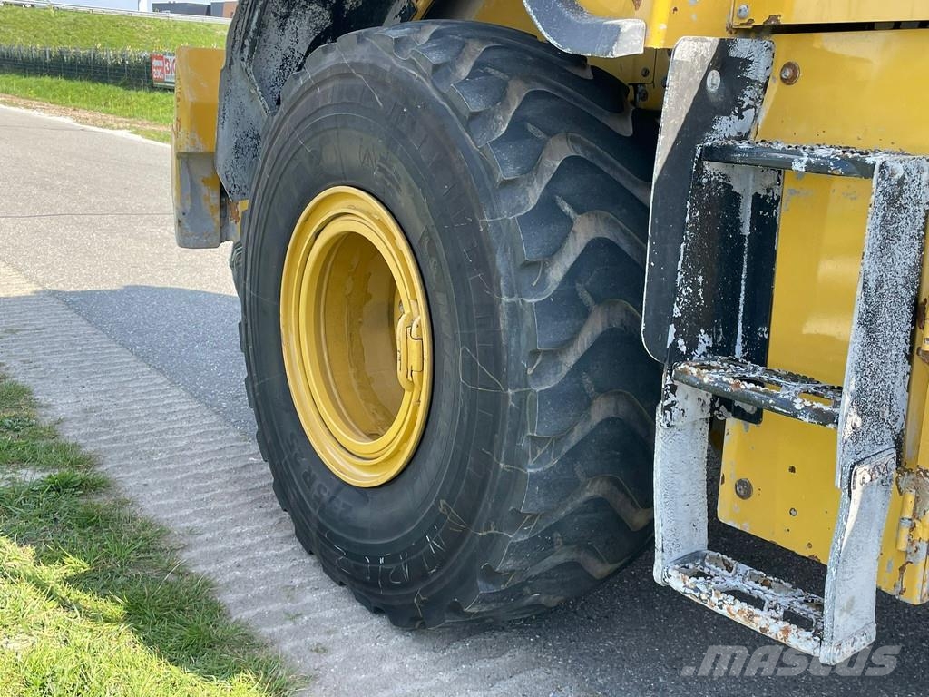 CAT 950M 轮式装载机
