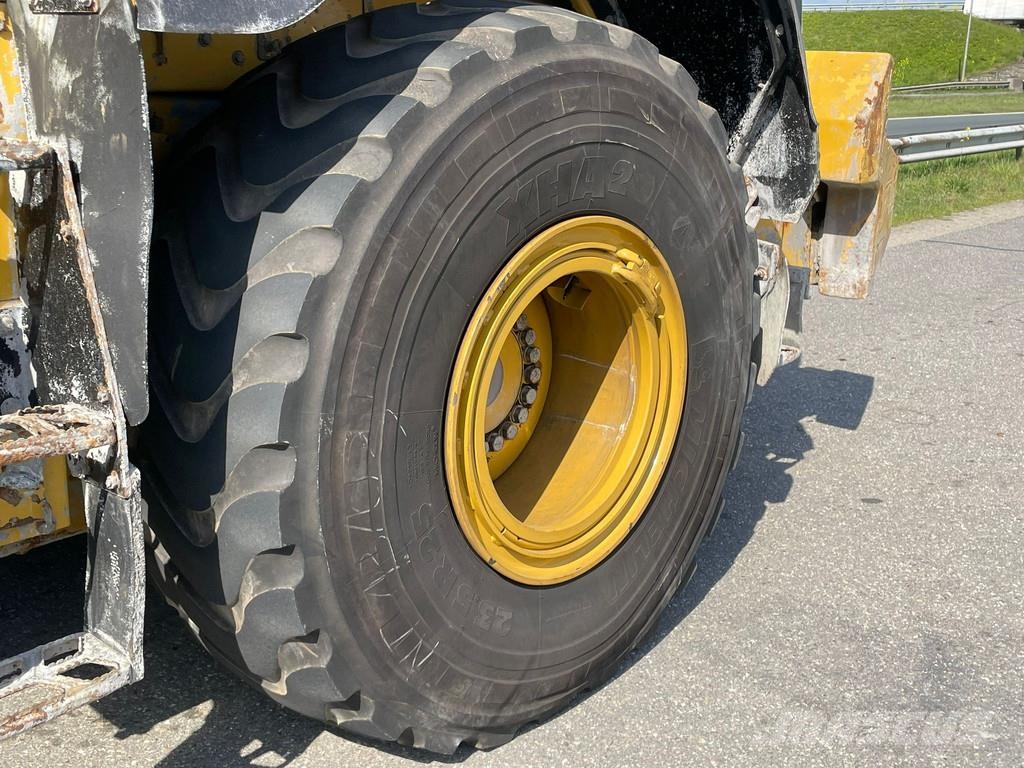 CAT 950M 轮式装载机