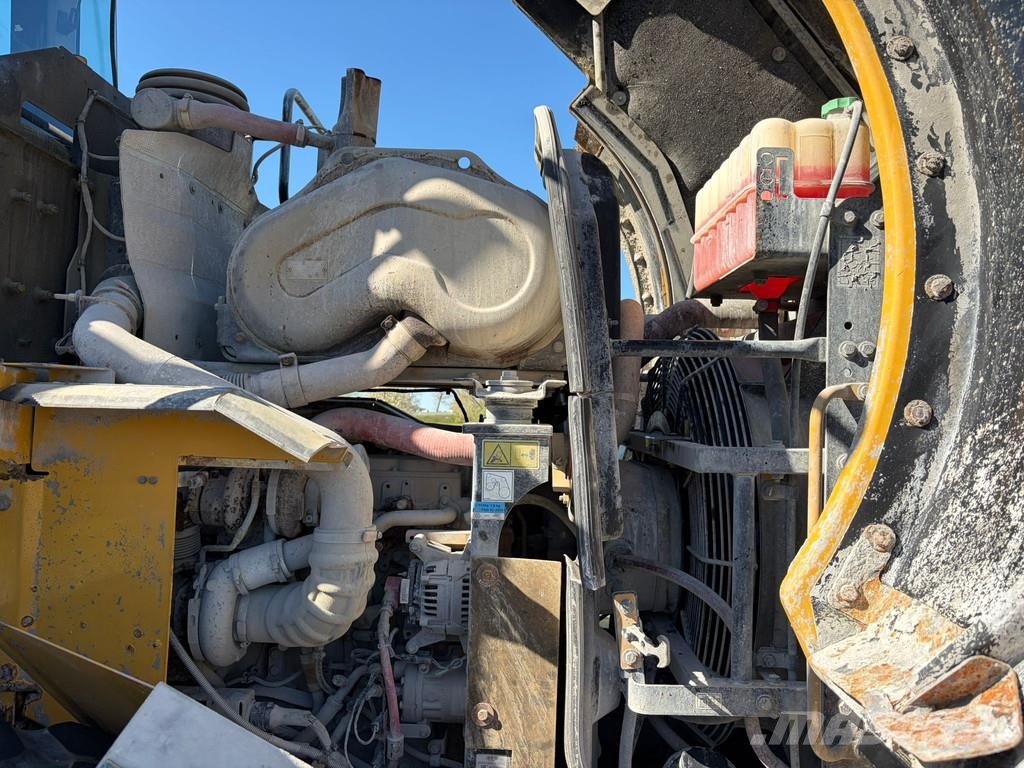 CAT 950M 轮式装载机