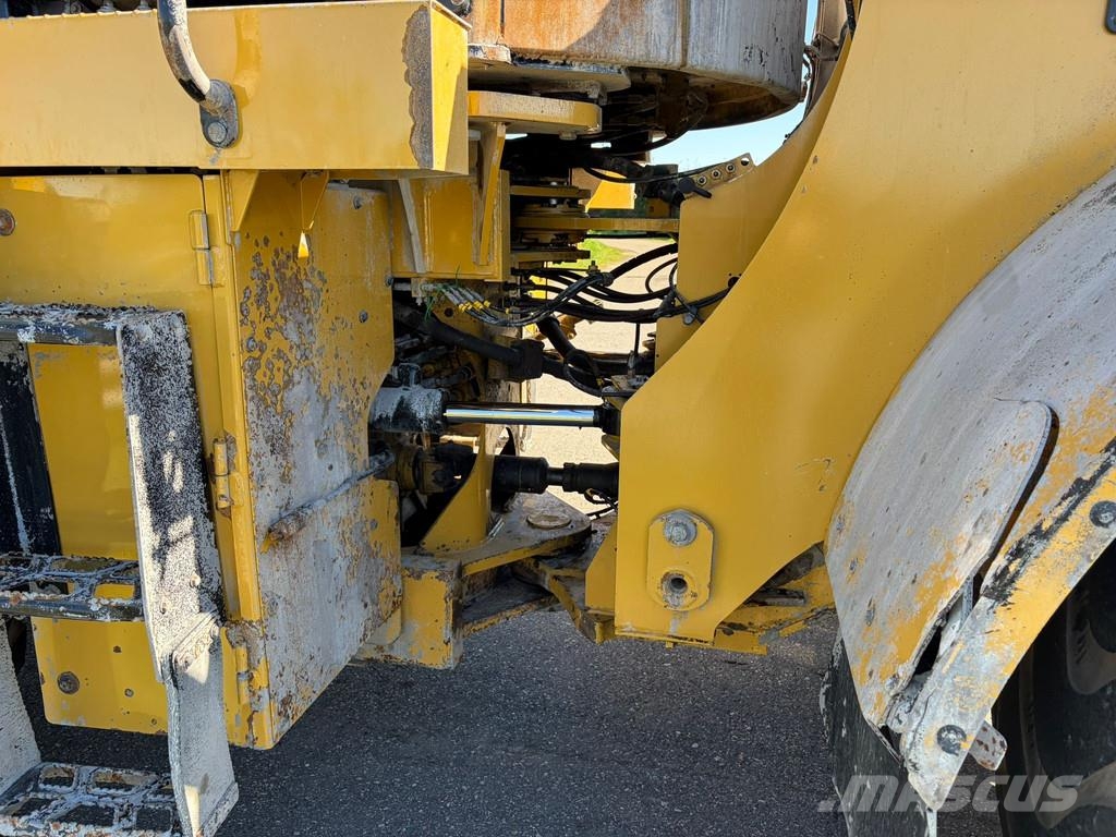 CAT 950M 轮式装载机