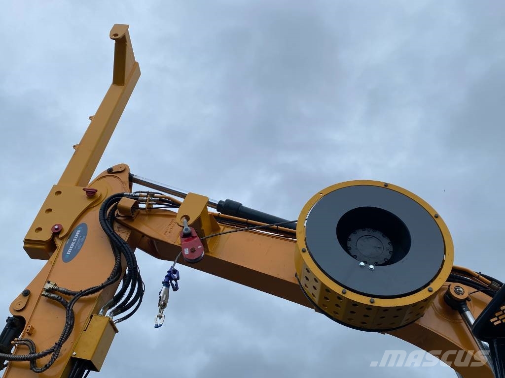 Botex boom winch kit (mounted example) 6.5 ton Forstbagger