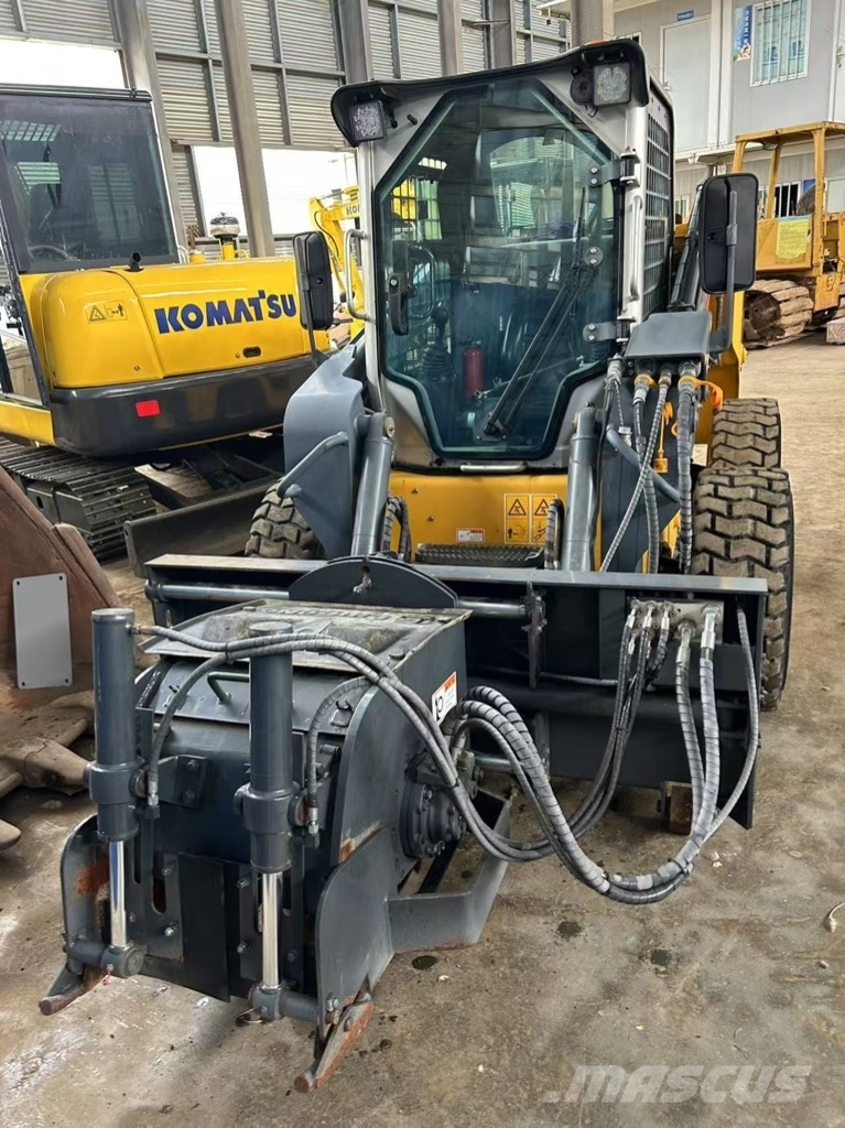 LiuGong 385 B Skid steer loderler