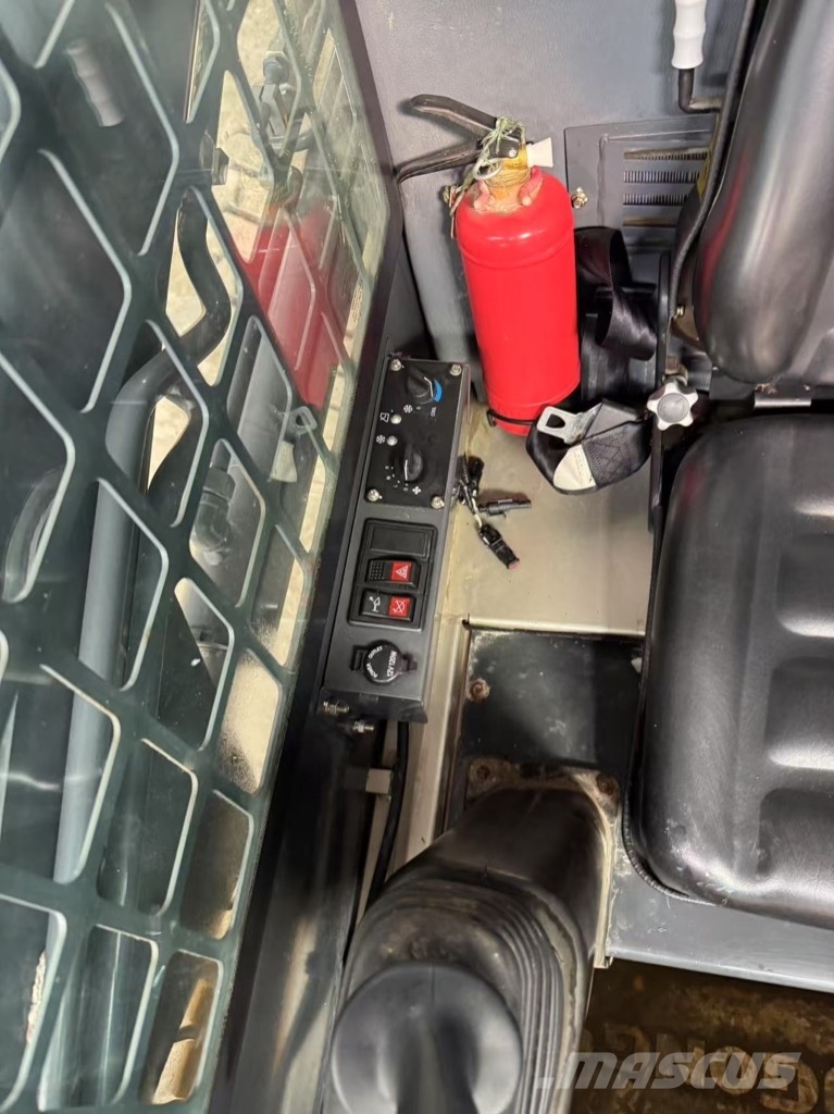 LiuGong 385 B Skid steer loderler