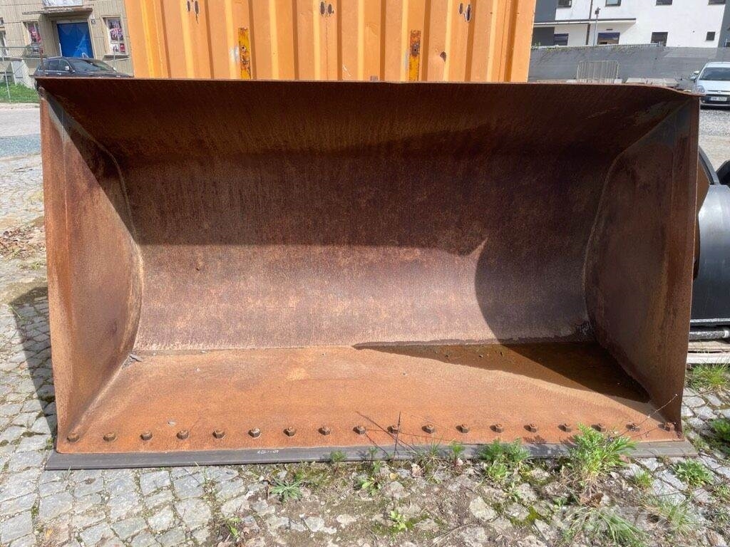 Volvo L 120 + QC + NEW CUTTING EDGE + 3000 mm + 3,3 m3 Kauhat