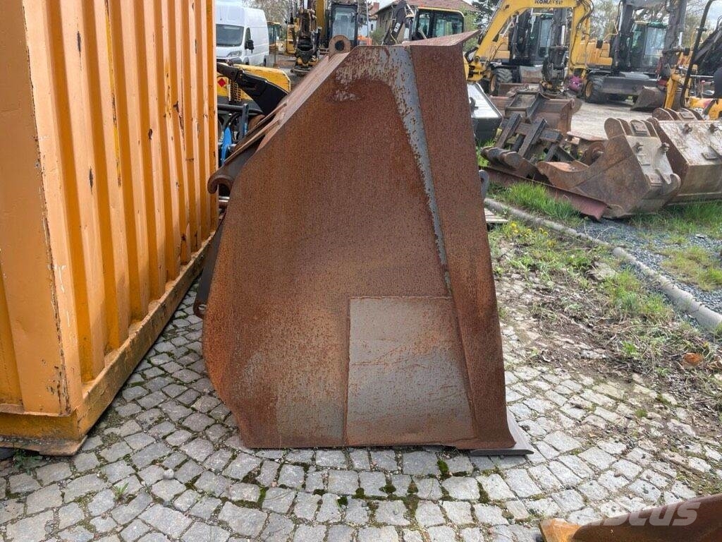 Volvo L 120 + QC + NEW CUTTING EDGE + 3000 mm + 3,3 m3 Kauhat