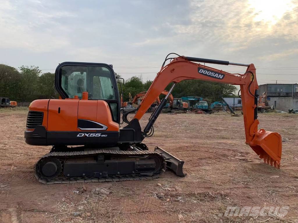 Doosan DX55 Miniescavatori