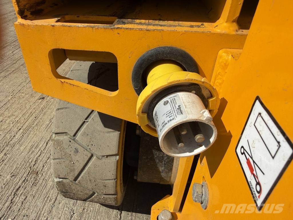 JCB S 1930 E 8m Electric Scissor Lift Škarjaste dvižne ploščadi