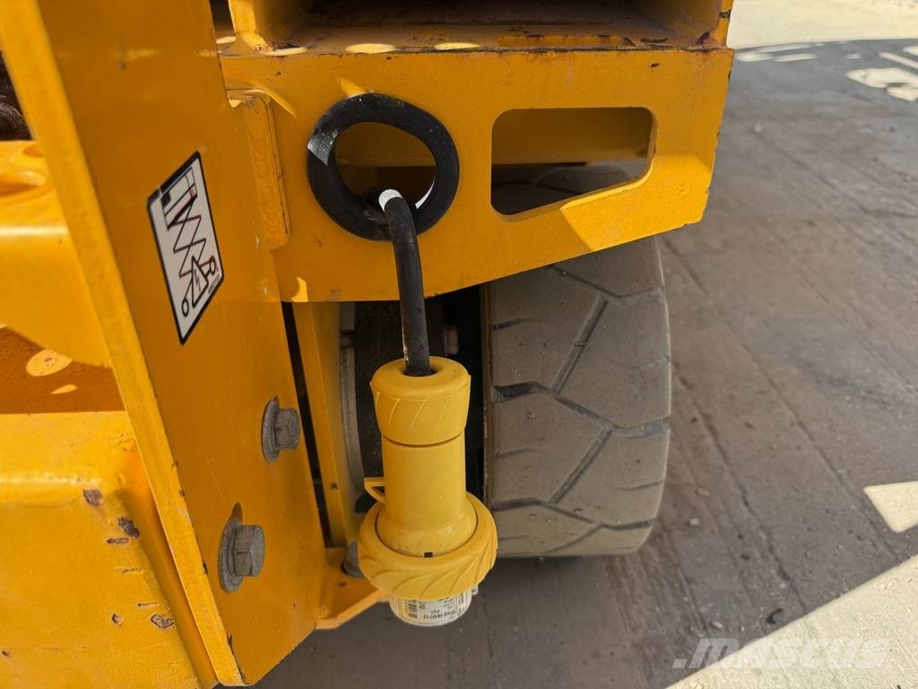 JCB S 1930 E 8m Electric Scissor Lift Škarjaste dvižne ploščadi