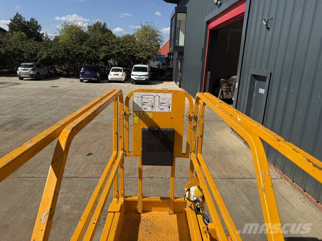 JCB S 1930 E 8m Electric Scissor Lift Škarjaste dvižne ploščadi