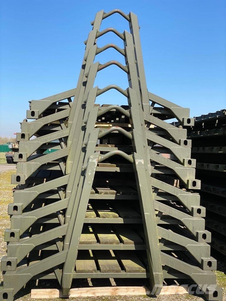 Marshalls Unused military Flat Rack 20ft hook load 훅 리프트 트럭