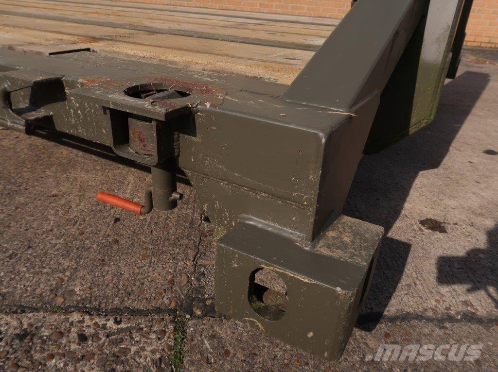 Marshalls Unused military Flat Rack 20ft hook load 훅 리프트 트럭