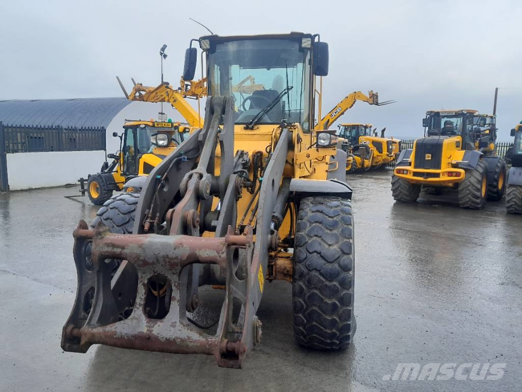 Volvo L 70 E لوادر بعجل