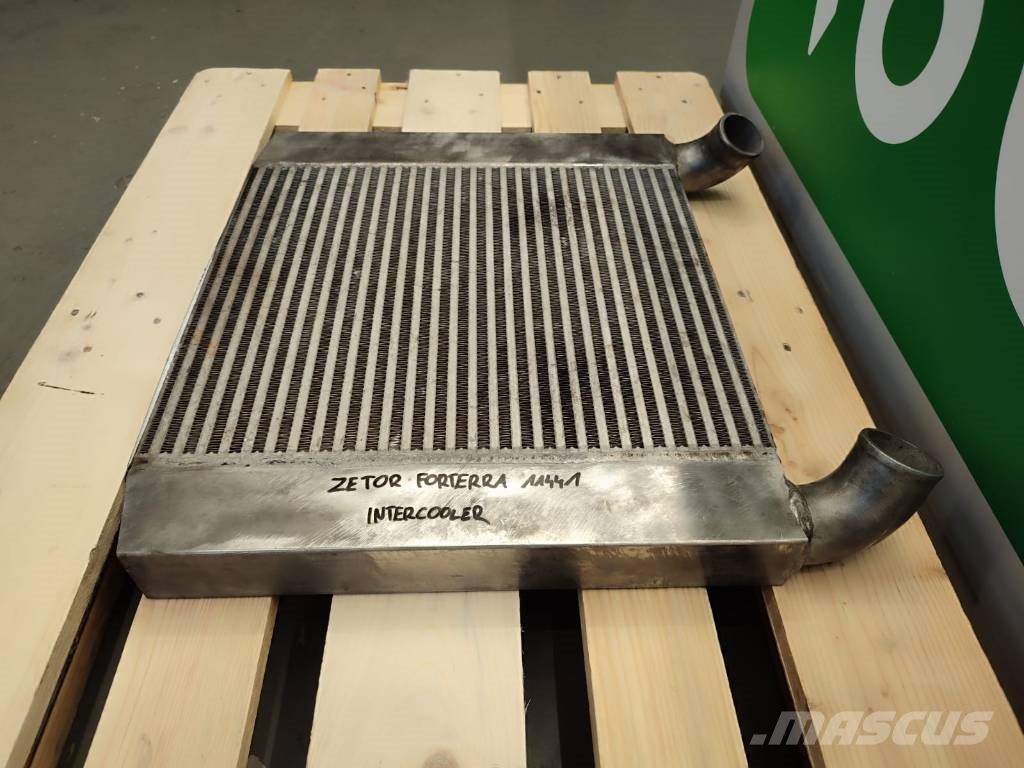 11441 intercooler air cooler Zetor Forterra Jäähdyttimet