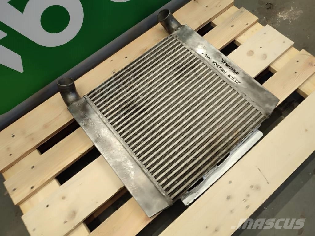 11441 intercooler air cooler Zetor Forterra Jäähdyttimet