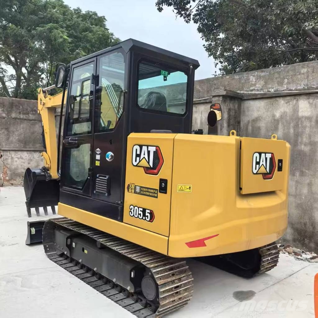 CAT 305.5 소형 굴삭기 7톤 미만