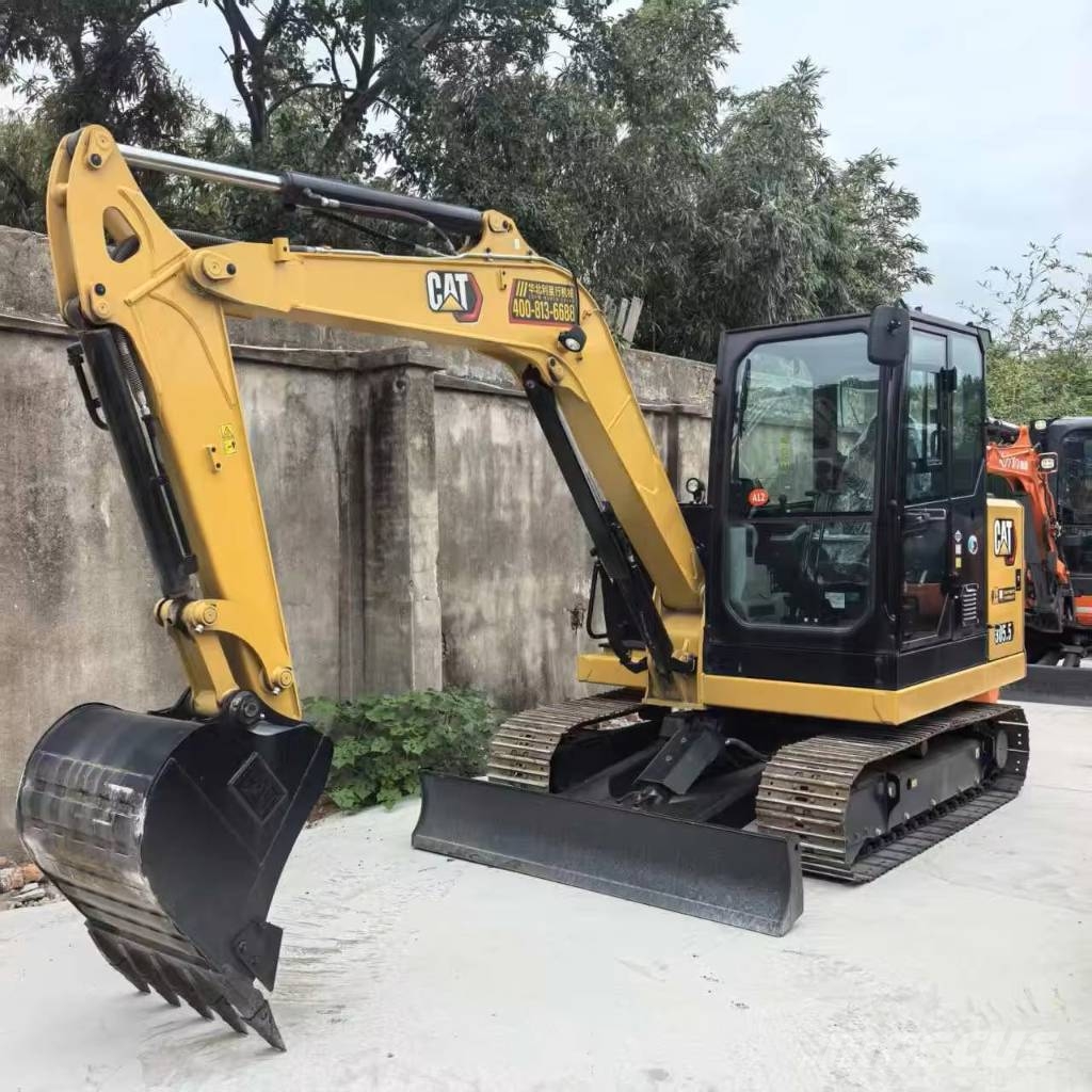 CAT 305.5 소형 굴삭기 7톤 미만
