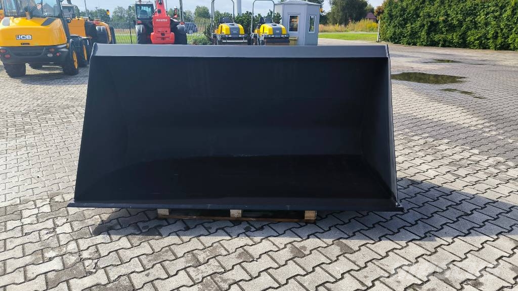 Manitou Do Manitou 2,5 m3 Kašike / Korpe
