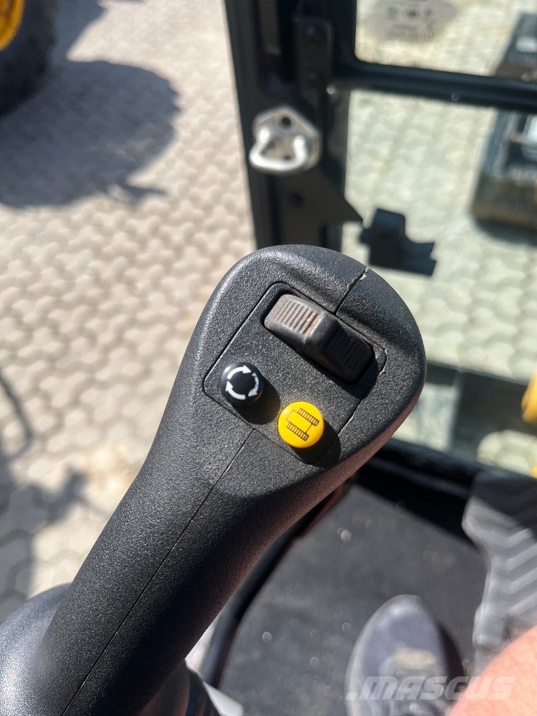 CAT 302 CR Fullutrustad, 1190h Minigrävare < 7t
