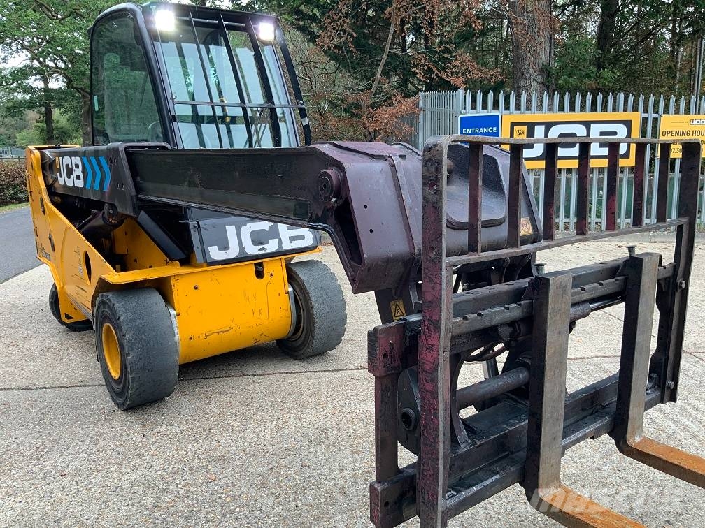JCB TLT30-19 E Teleskopiskie manipulatori