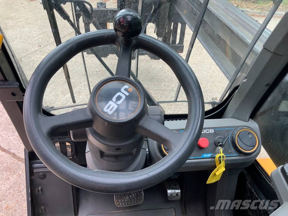 JCB TLT30-19 E Teleskopiskie manipulatori