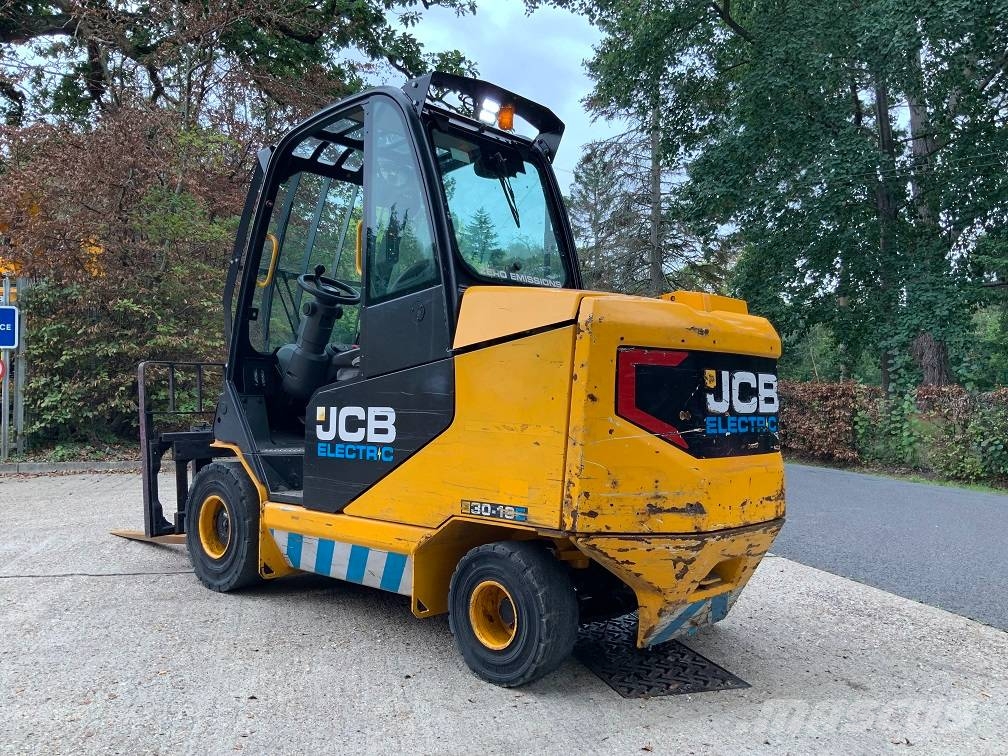 JCB TLT30-19 E Teleskopiskie manipulatori