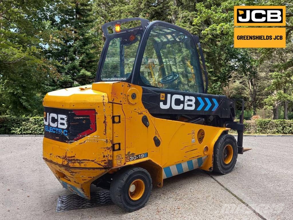 JCB TLT30-19 E Teleskopiskie manipulatori
