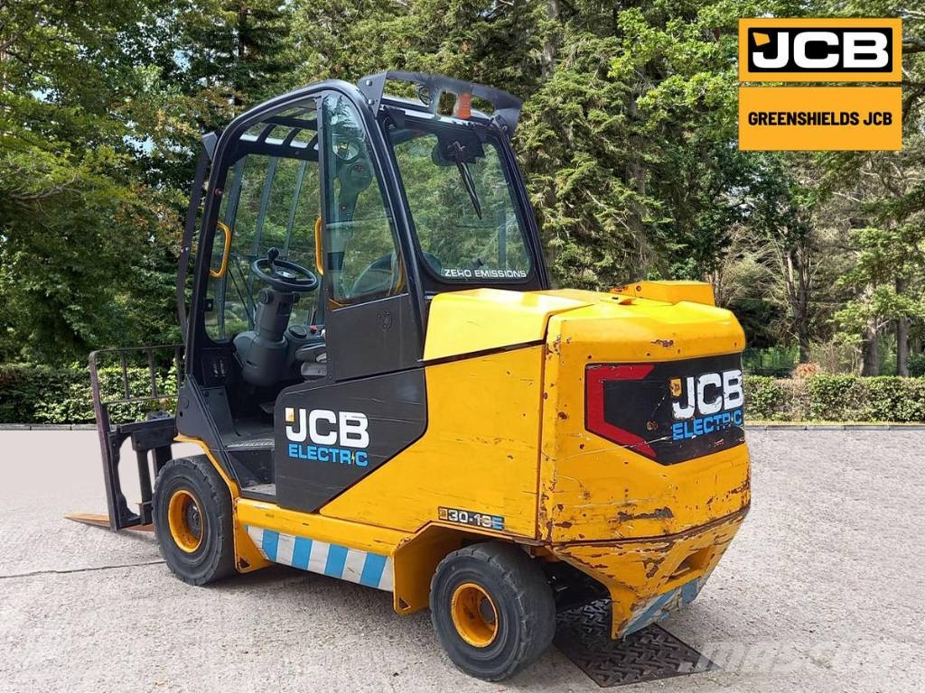 JCB TLT30-19 E Teleskopiskie manipulatori