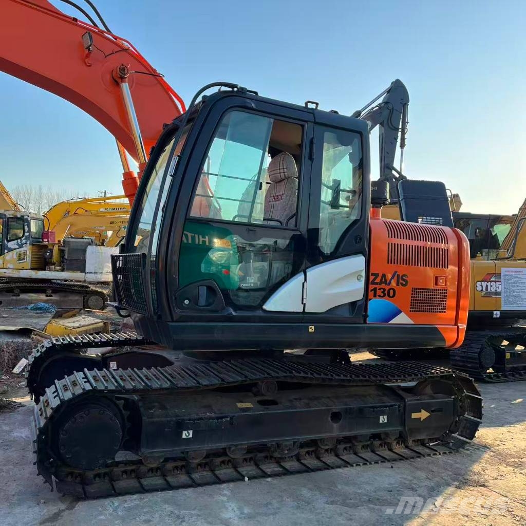 Hitachi ZX 130 Lánctalpas kotrók