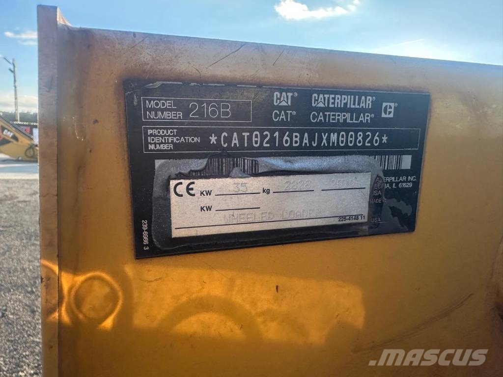 CAT 216 B Ketjut, telat ja alustat