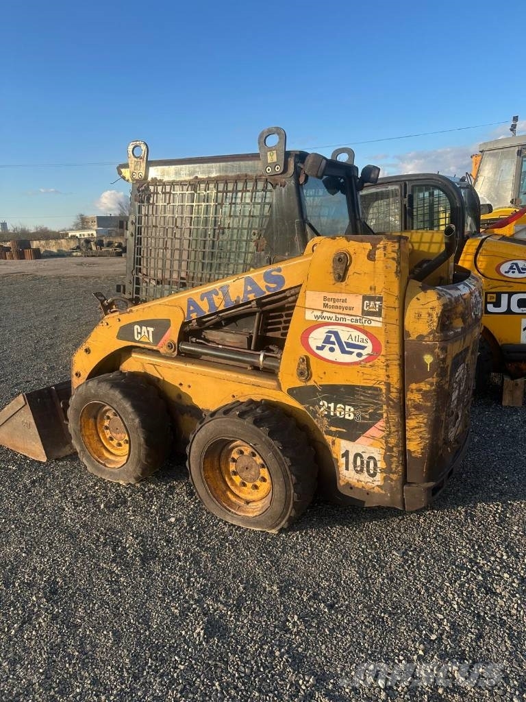CAT 216 B Ketjut, telat ja alustat