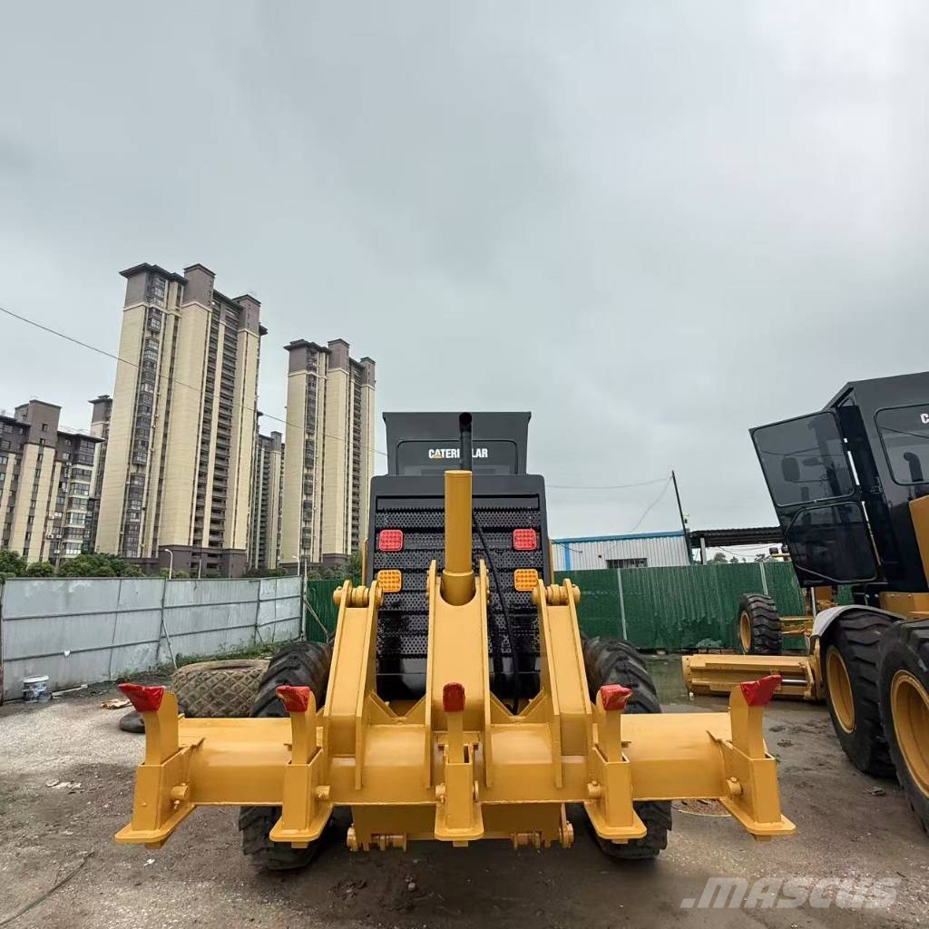 CAT 140 H Gréderek
