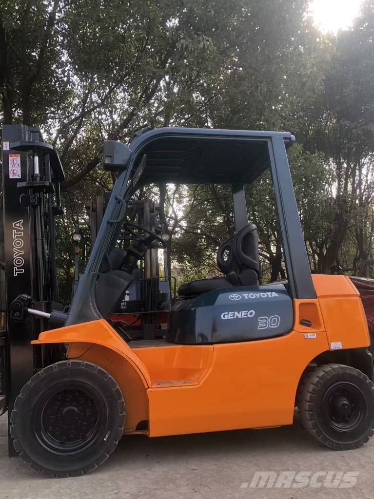 Toyota FD 30 Diesel forklifts