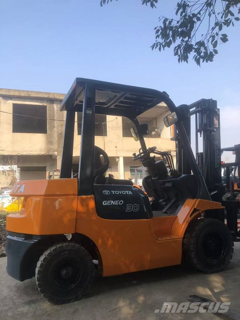 Toyota FD 30 Diesel forklifts
