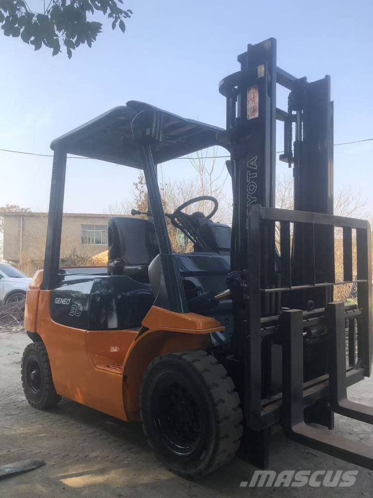 Toyota FD 30 Diesel forklifts