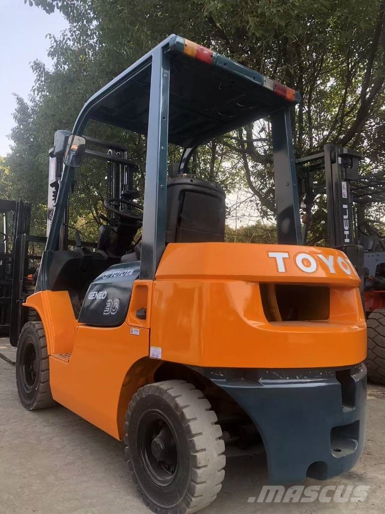 Toyota FD 30 Diesel forklifts