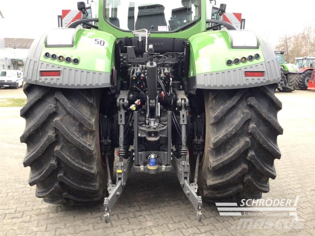 Fendt 936 VARIO GEN7 PROFI PLUS Traktorer