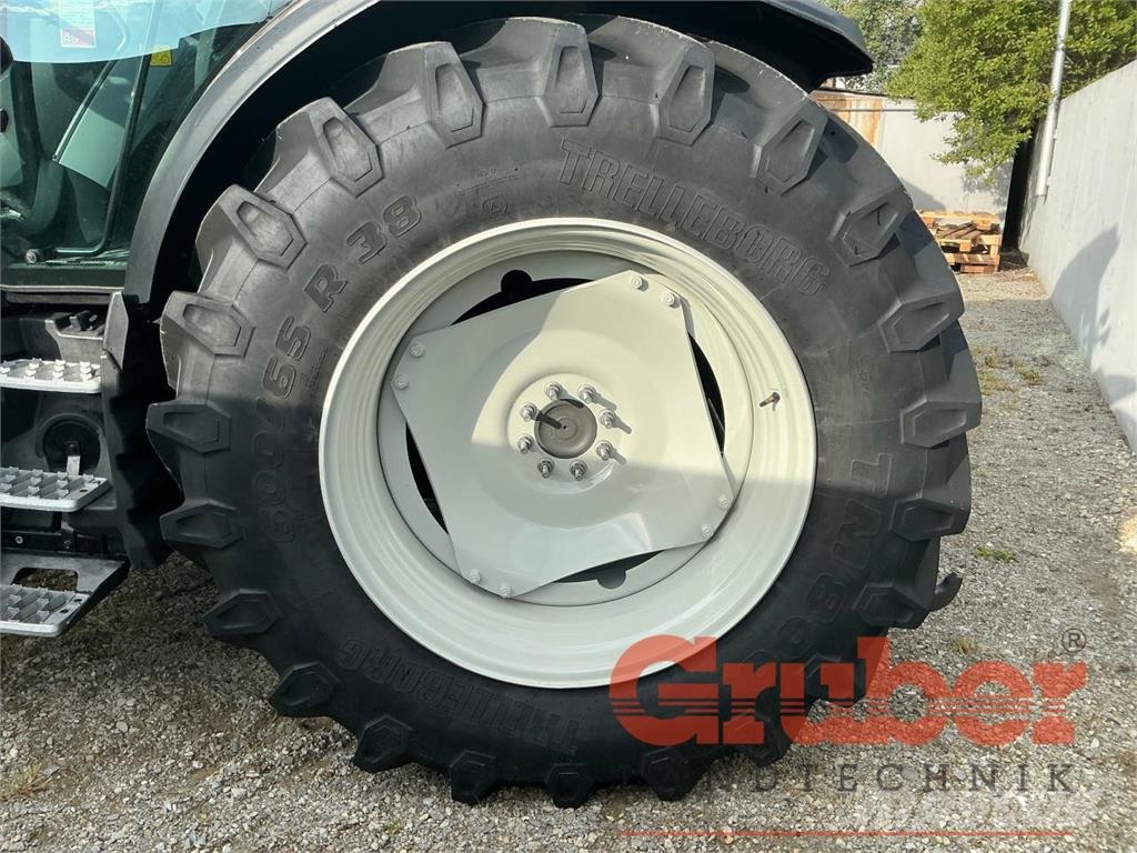 Valtra G 135 V 1B9 Tractors