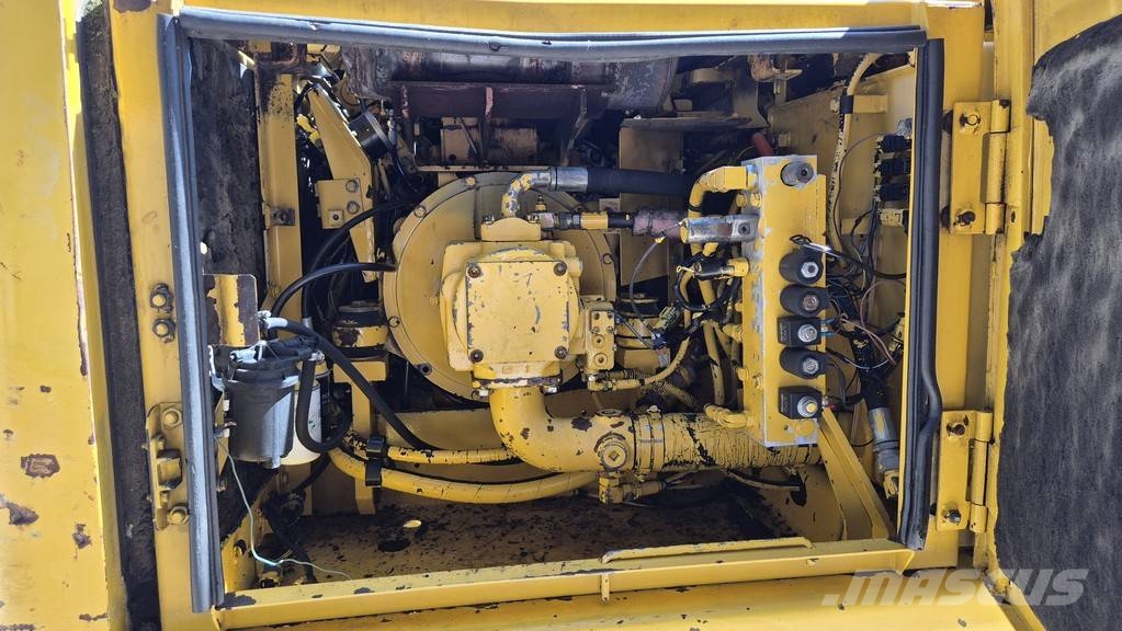 Komatsu PW170ES-6 - 1999 YEAR - 1X BUCKET Pelle sur pneus