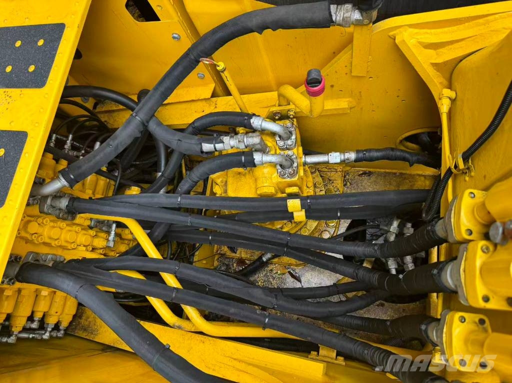 Komatsu PC 200-8 中型挖土機/掘鑿機/挖掘機 7t-12t