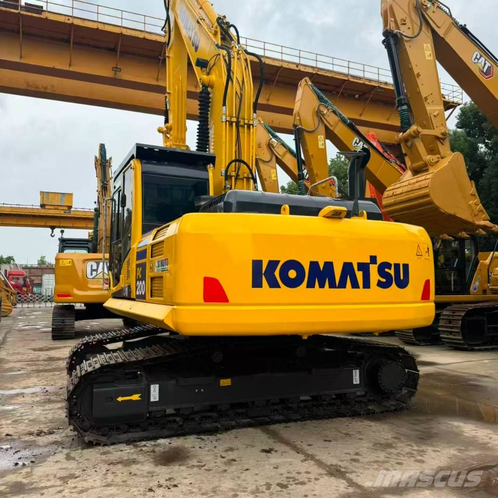 Komatsu PC 200-8 中型挖土機/掘鑿機/挖掘機 7t-12t